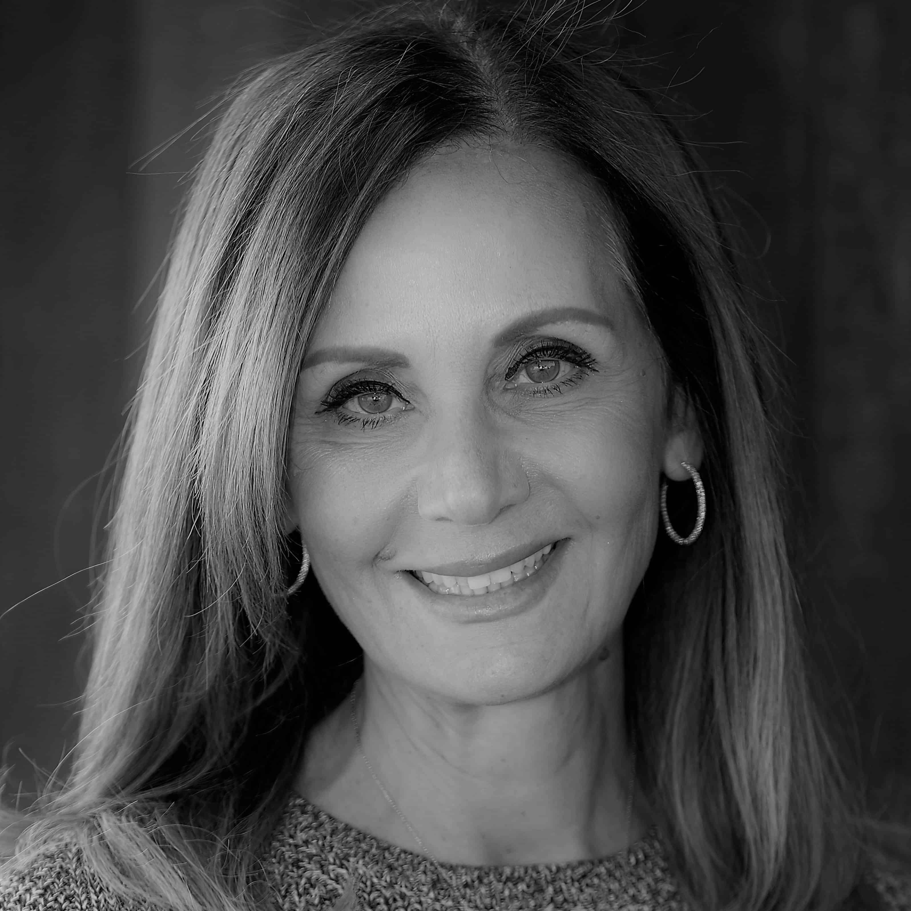 Julie Ruby-grayscale.1